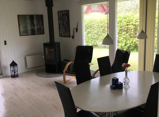 Feriehus Close To Hasmark 150m